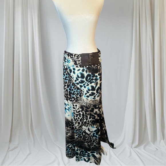 VENUS Maxi Skirt - Picture 1 of 11